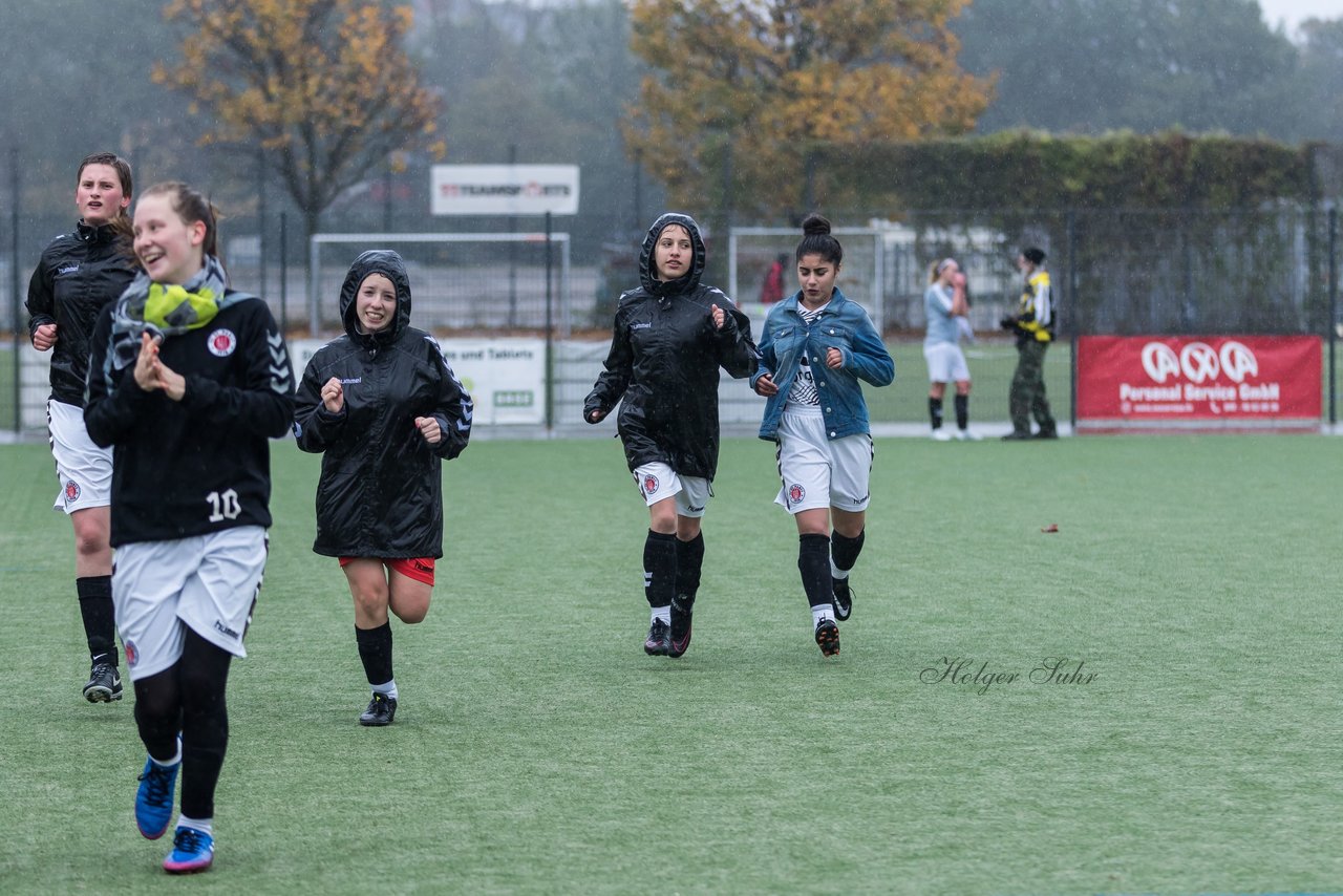 Bild 121 - B-Juniorinnen FC St.Pauli . Braedstrup IF : Ergebnis: 4:1